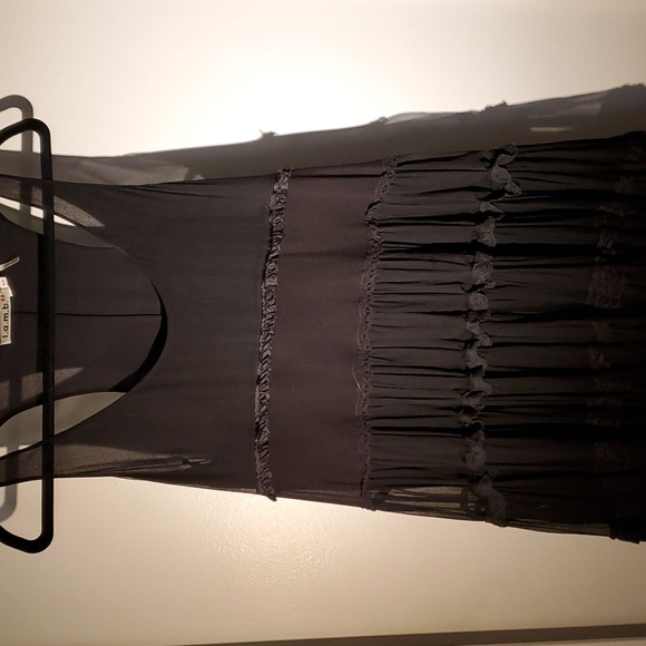 L.A.M.B. Trapese Tiered Tunic - Picture 6 of 9